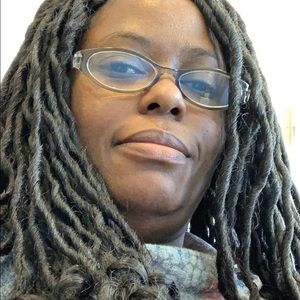 Meet your Posher, Joell